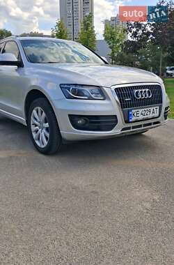 Внедорожник / Кроссовер Audi Q5 2009 в 