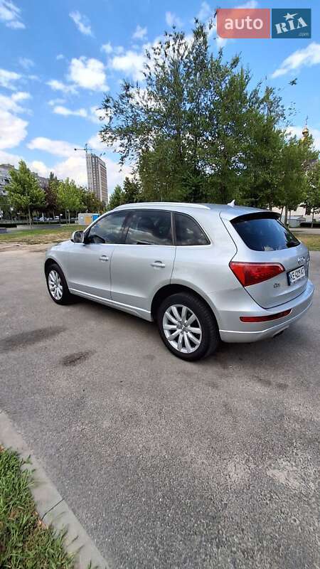 Внедорожник / Кроссовер Audi Q5 2009 в Зачепиловке