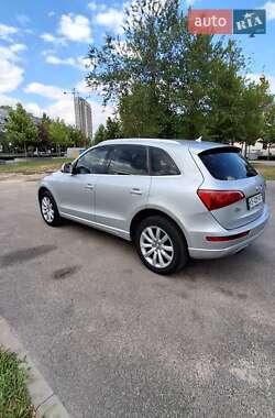 Внедорожник / Кроссовер Audi Q5 2009 в 