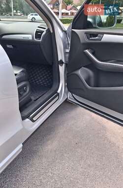 Внедорожник / Кроссовер Audi Q5 2009 в 