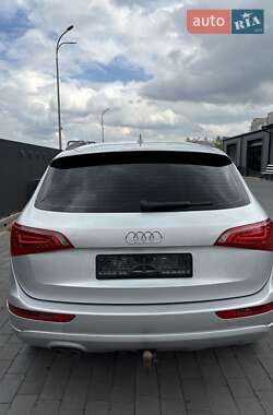 Внедорожник / Кроссовер Audi Q5 2009 в 