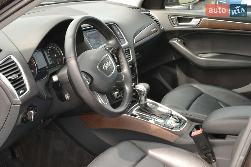 Внедорожник / Кроссовер Audi Q5 2014 в Луцке