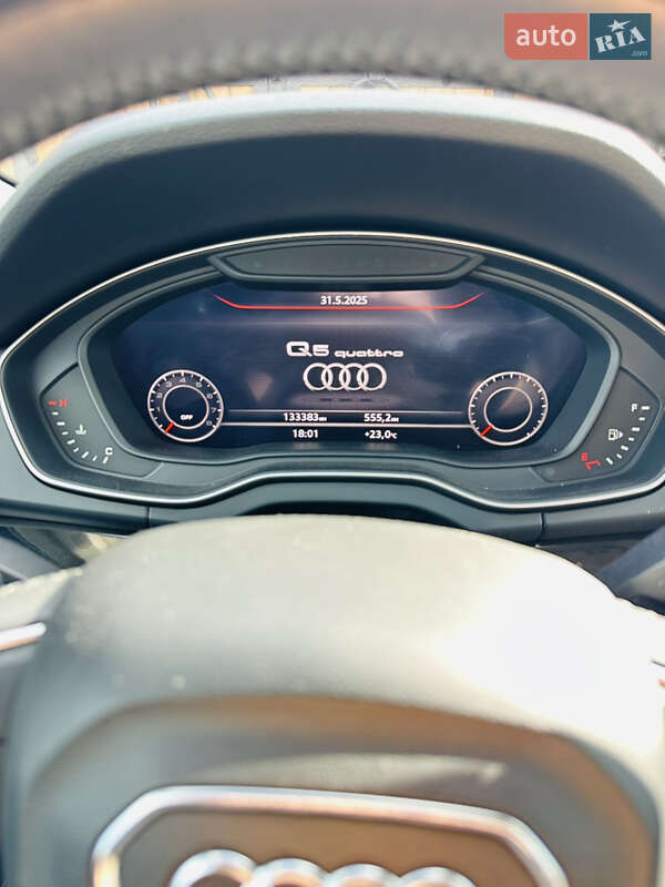 Внедорожник / Кроссовер Audi Q5 2017 в Каменец-Подольском