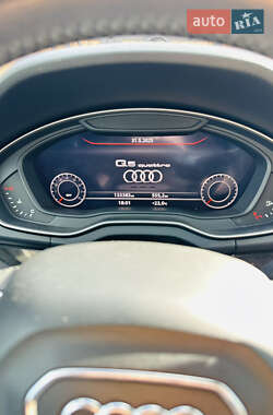 Внедорожник / Кроссовер Audi Q5 2017 в 