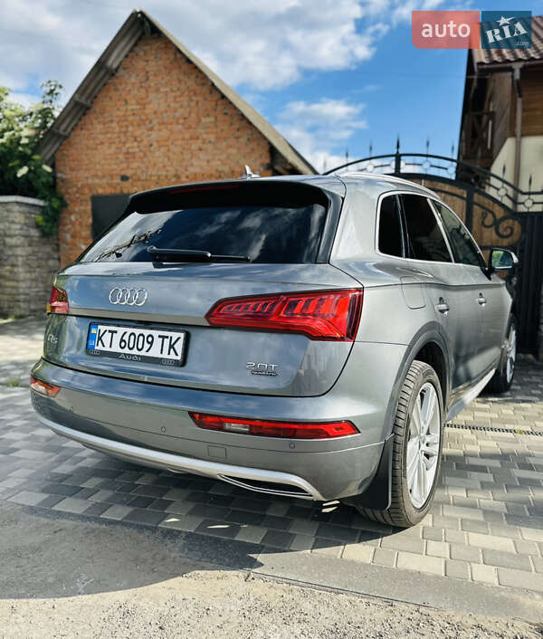 Внедорожник / Кроссовер Audi Q5 2017 в Каменец-Подольском