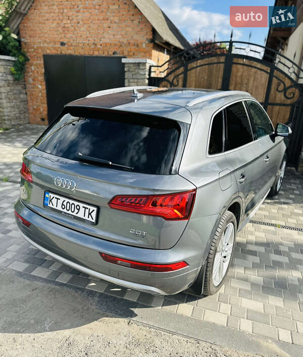 Внедорожник / Кроссовер Audi Q5 2017 в Каменец-Подольском
