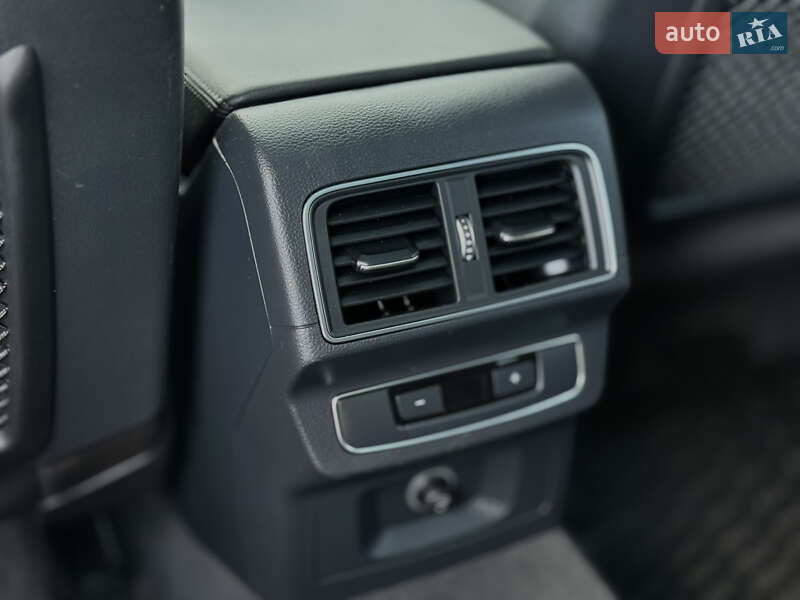 Позашляховик / Кросовер Audi Q5 2019 в Києві