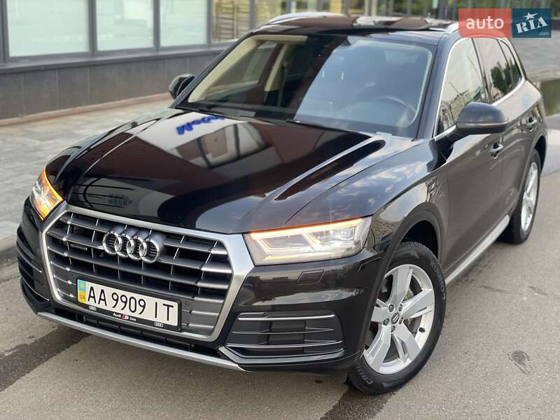 Внедорожник / Кроссовер Audi Q5 2019 в 