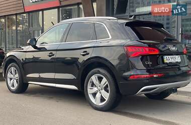 Внедорожник / Кроссовер Audi Q5 2019 в 