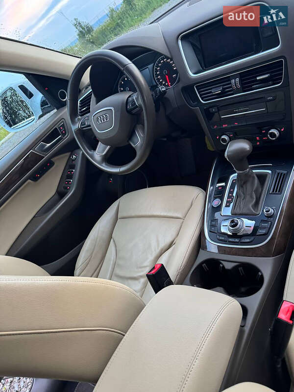 Внедорожник / Кроссовер Audi Q5 2016 в Самборе