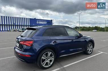 Внедорожник / Кроссовер Audi Q5 2019 в 