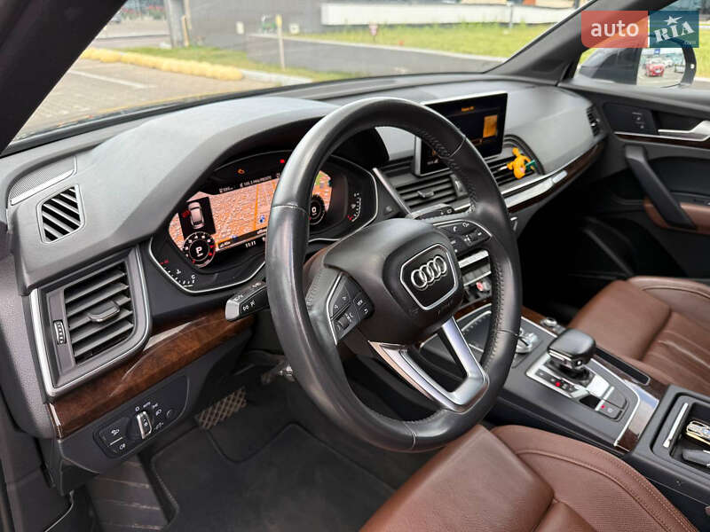 Внедорожник / Кроссовер Audi Q5 2018 в Одессе