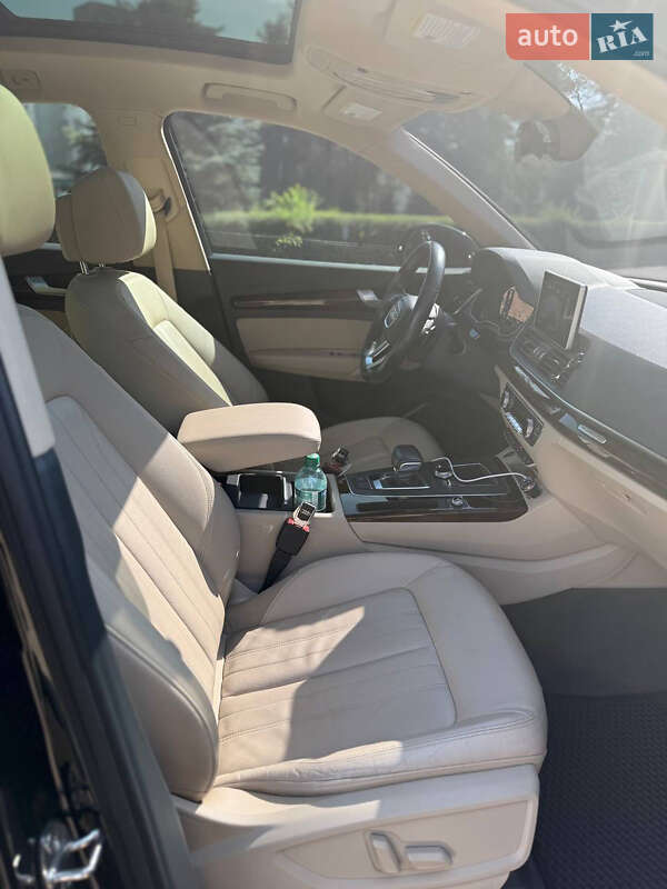 Внедорожник / Кроссовер Audi Q5 2018 в Днепре