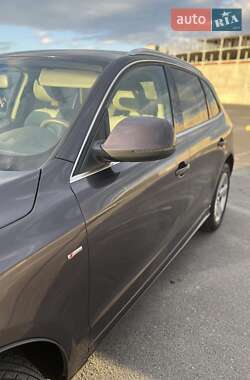 Внедорожник / Кроссовер Audi Q5 2011 в 