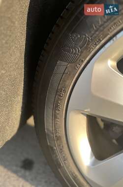 Внедорожник / Кроссовер Audi Q5 2011 в 