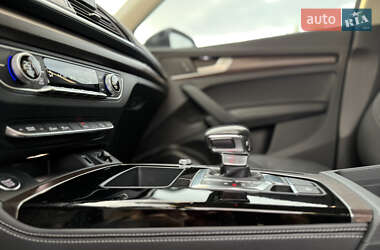 Внедорожник / Кроссовер Audi Q5 2022 в 