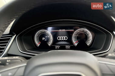 Внедорожник / Кроссовер Audi Q5 2022 в 