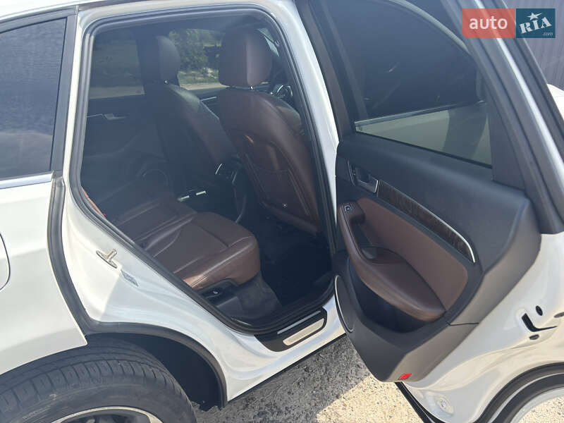 Внедорожник / Кроссовер Audi Q5 2015 в Полтаве