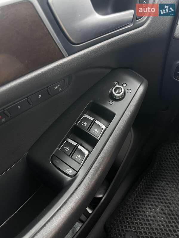 Внедорожник / Кроссовер Audi Q5 2013 в Тернополе