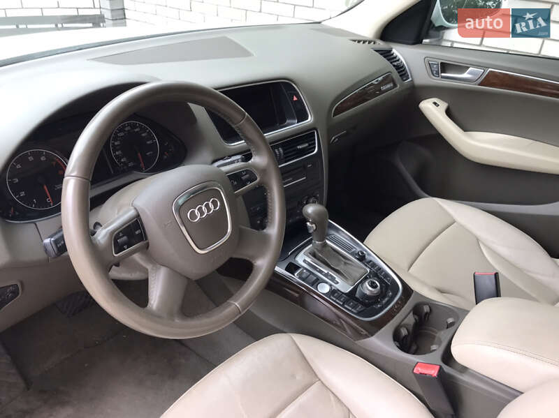 Позашляховик / Кросовер Audi Q5 2012 в Шептицькому