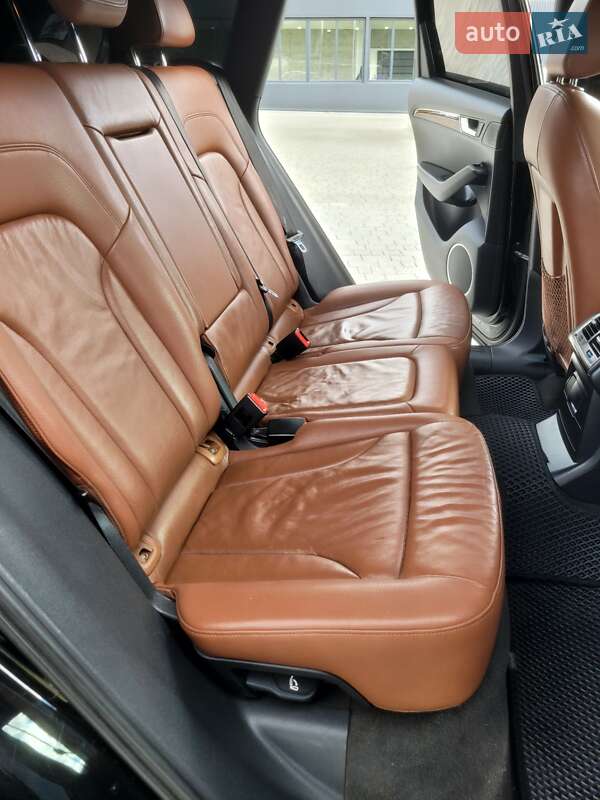Внедорожник / Кроссовер Audi Q5 2010 в Львове