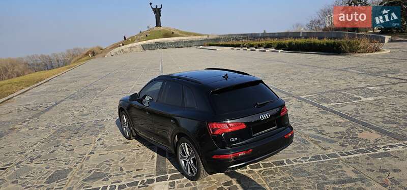 Внедорожник / Кроссовер Audi Q5 2019 в Черкассах