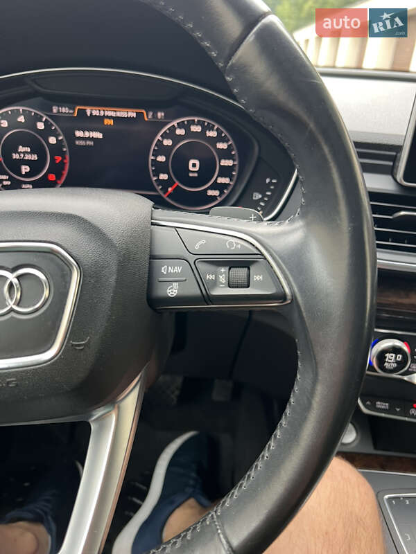 Внедорожник / Кроссовер Audi Q5 2018 в Виннице