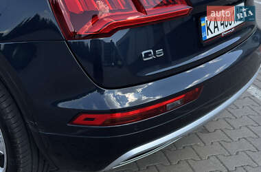 Внедорожник / Кроссовер Audi Q5 2018 в 