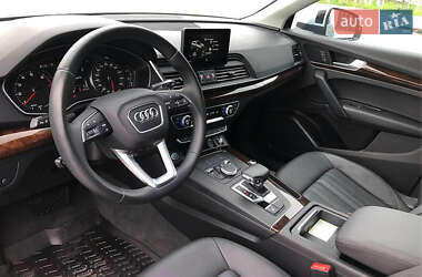 Внедорожник / Кроссовер Audi Q5 2019 в 