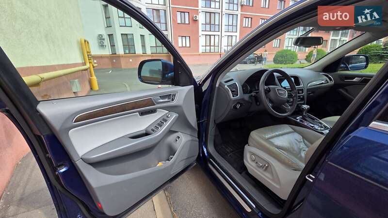 Внедорожник / Кроссовер Audi Q5 2013 в Ровно