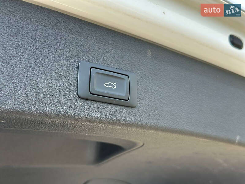 Внедорожник / Кроссовер Audi Q5 2015 в Томашполе