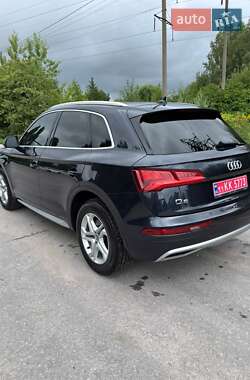 Внедорожник / Кроссовер Audi Q5 2019 в 