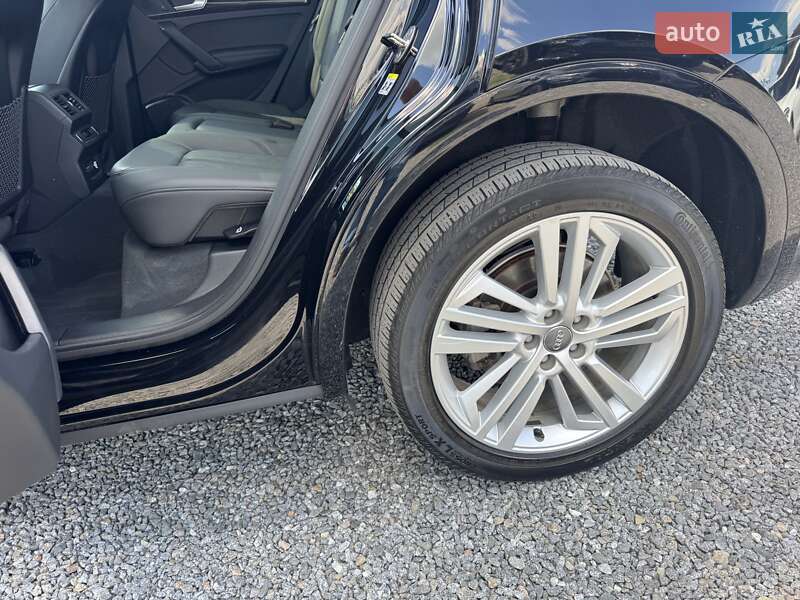 Внедорожник / Кроссовер Audi Q5 2019 в Тернополе