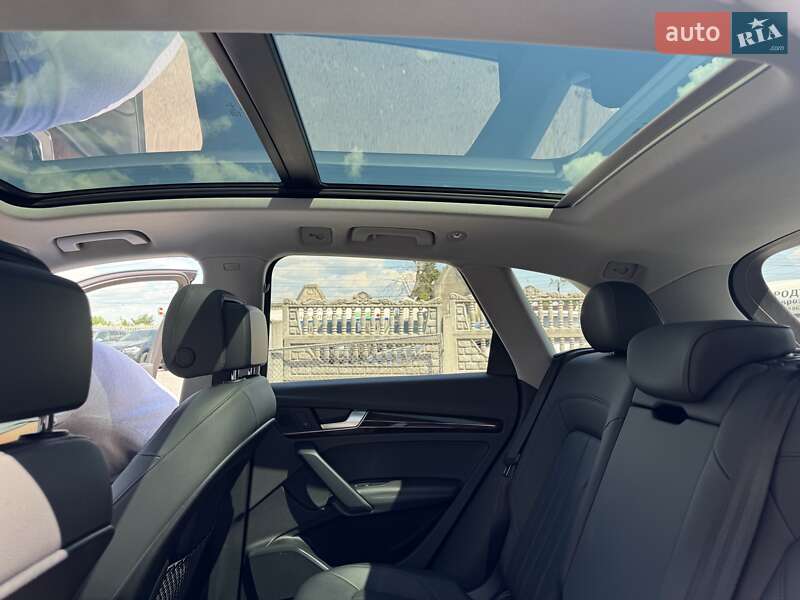 Внедорожник / Кроссовер Audi Q5 2019 в Тернополе