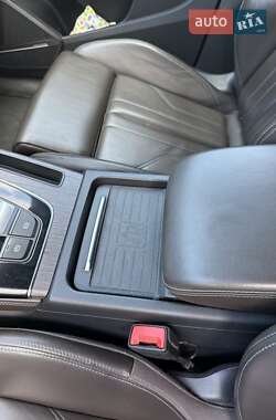 Позашляховик / Кросовер Audi Q5 2020 в 
