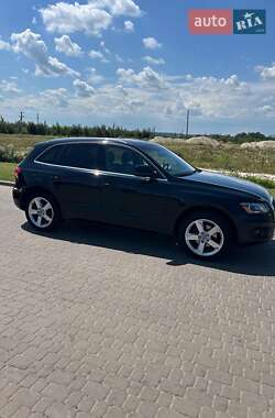 Внедорожник / Кроссовер Audi Q5 2012 в 
