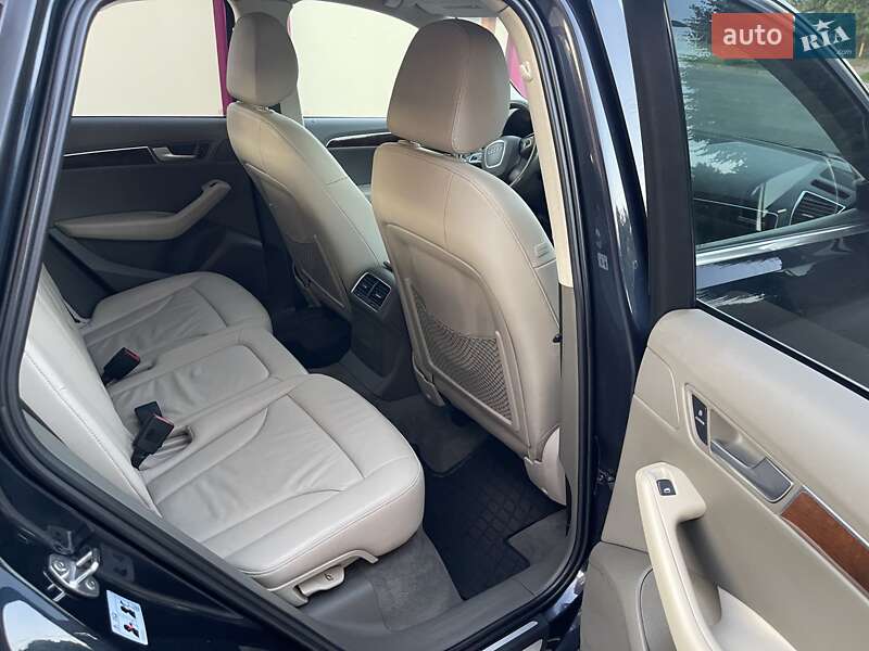 Внедорожник / Кроссовер Audi Q5 2012 в Луцке