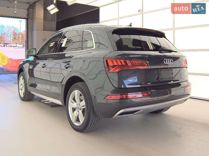Внедорожник / Кроссовер Audi Q5 2019 в Львове