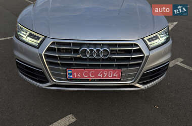 Внедорожник / Кроссовер Audi Q5 2017 в 