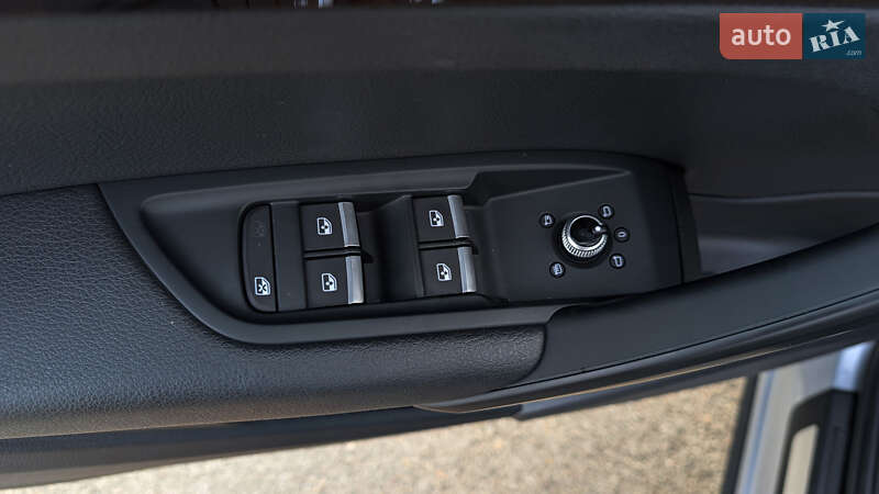 Внедорожник / Кроссовер Audi Q5 2017 в Львове фото 60 Внедорожник / Кроссовер Audi Q5 2017 в Львове