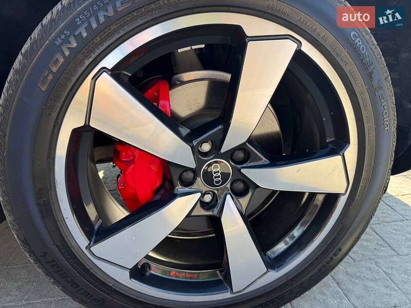 Внедорожник / Кроссовер Audi Q5 2024 в Львове