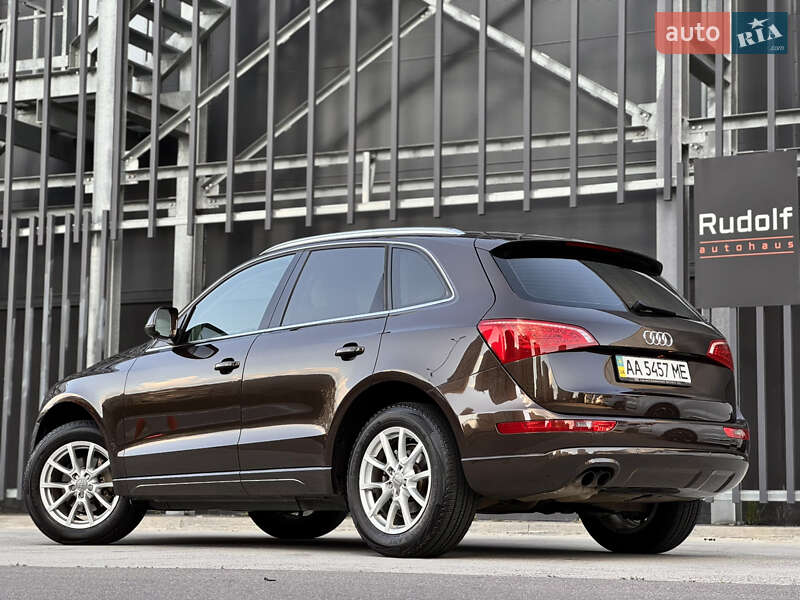 Позашляховик / Кросовер Audi Q5 2011 в Києві
