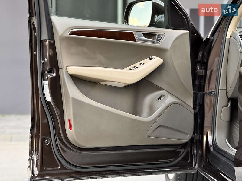 Позашляховик / Кросовер Audi Q5 2011 в Києві