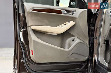 Внедорожник / Кроссовер Audi Q5 2011 в 