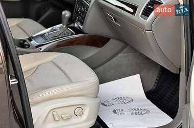 Внедорожник / Кроссовер Audi Q5 2011 в 