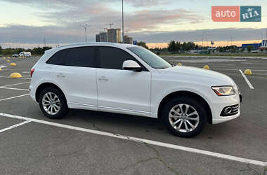 Позашляховик / Кросовер Audi Q5 2015 в Києві
