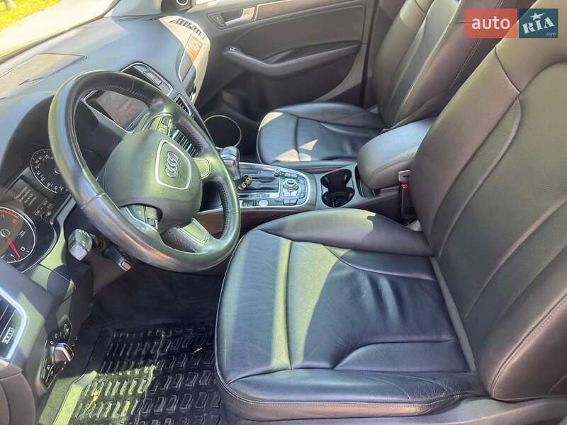Внедорожник / Кроссовер Audi Q5 2016 в Ровно