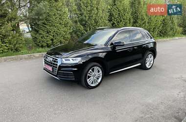 Внедорожник / Кроссовер Audi Q5 2019 в 