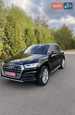 Внедорожник / Кроссовер Audi Q5 2019 в 