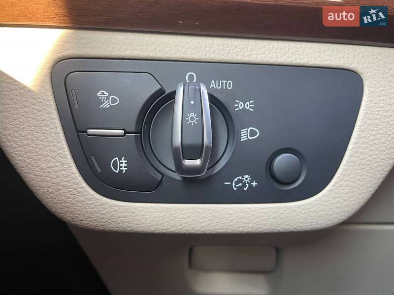 Внедорожник / Кроссовер Audi Q5 2021 в Киеве